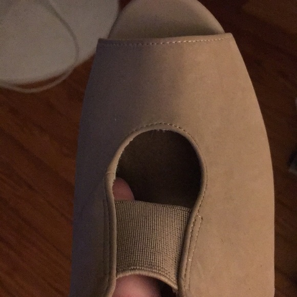 Open toed suede/patent leather pump NWOT - Picture 6 of 6